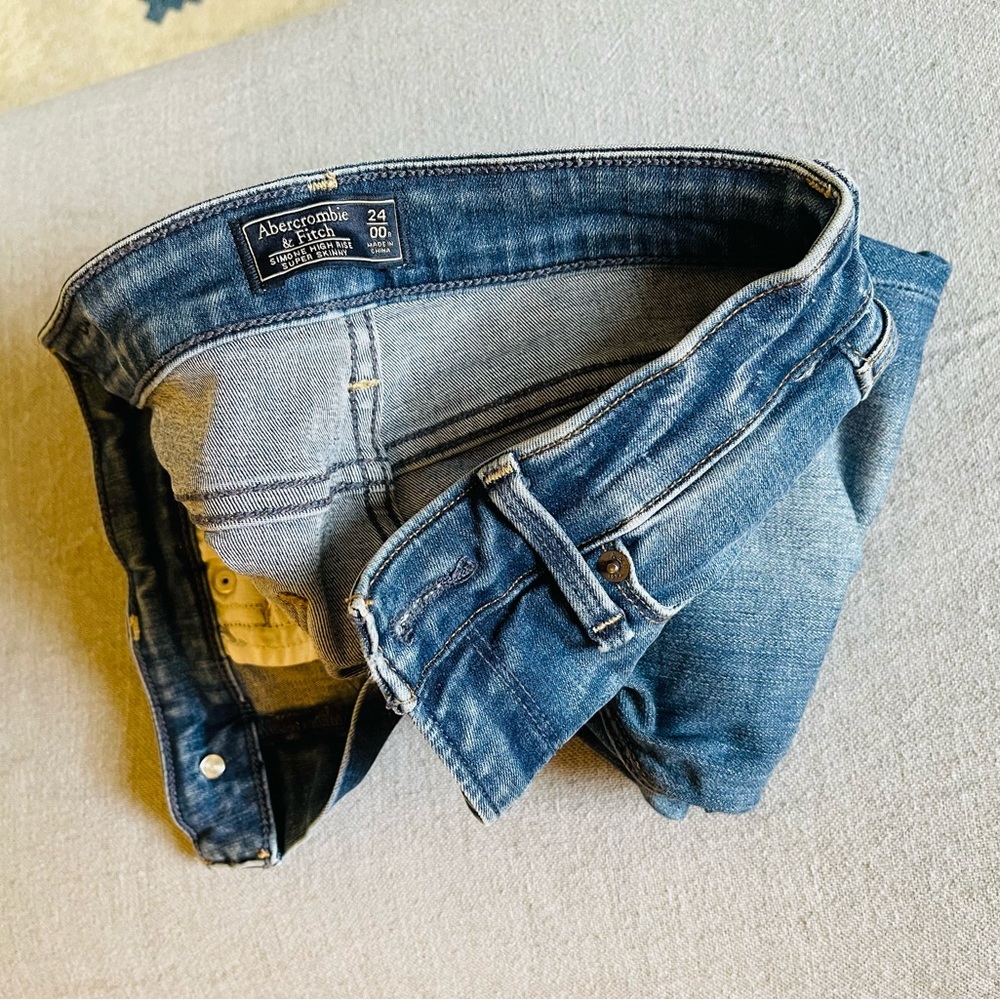 Abercrombie & Fitch High Rise
